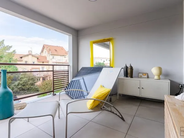 EXCLUSIVITE - APPARTEMENT 2 PIECES - TERRASSE - PARKING ASCENSEU