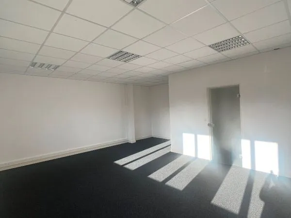 Bureaux 77 m² LAVAL