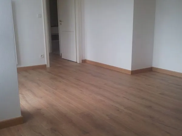 Appartement 2 pièces 39 m² avec balcon et garage fermé à Eschau