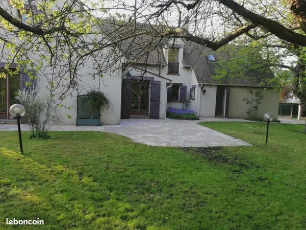 Villa 7 pièces 240 m²
