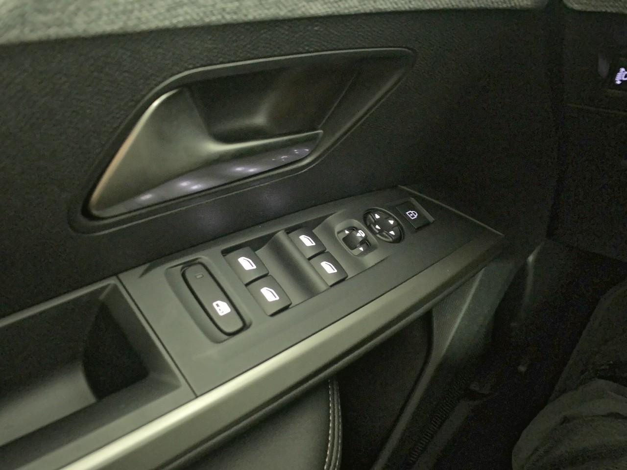 Peugeot 5008 hybrid 145 ch e-dcs6 allure — photo 20