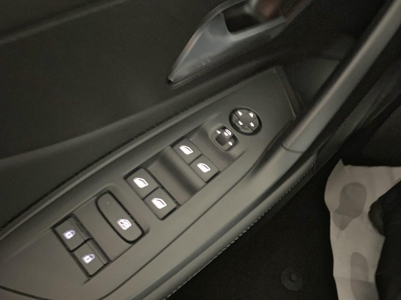 Peugeot 308 sw hybrid 145 e-dcs6 allure — photo 20