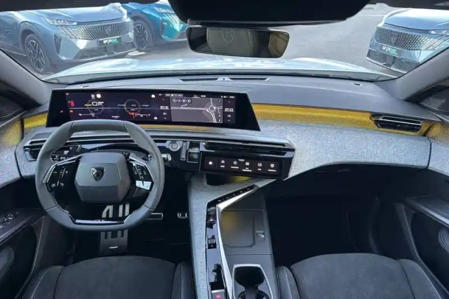 Peugeot 3008 plug-in hybrid 195 e-dcs7 — photo 43