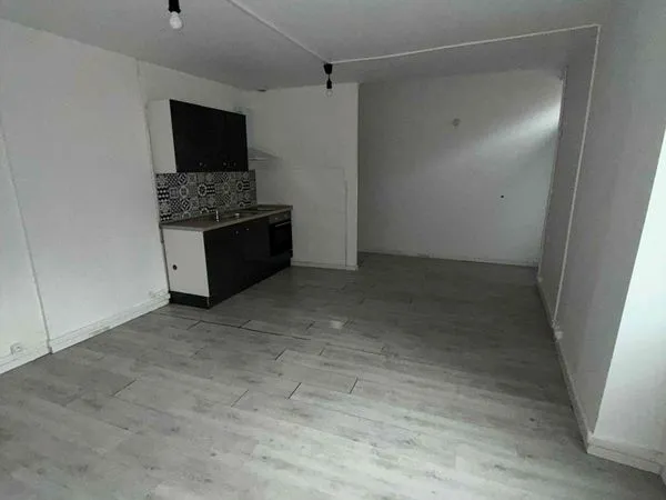 Appartement T2 - 37 m² - Pont-de-Chéruy - RDC