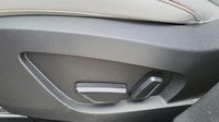Renault Captur 1.6 E-Tech hybride rechargeable 160ch Initiale Paris -21 — photo 17