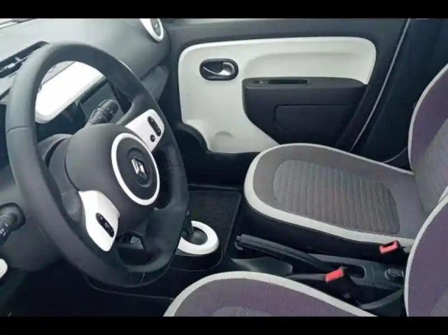 Renault Twingo e-tech electric equilibre r80 achat intégral — photo 6