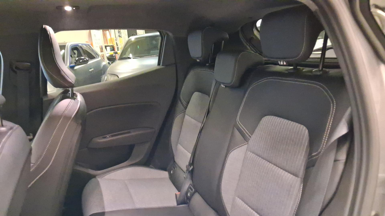 Renault Clio TCe 90 ch GSR2 — photo 12
