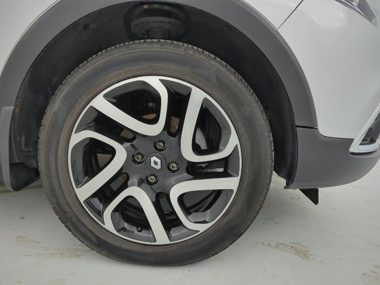 Renault Captur tce 90 energy e6 intens — photo 30