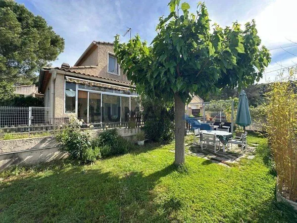 Maison de plain-pied 7 pièces 153 m²