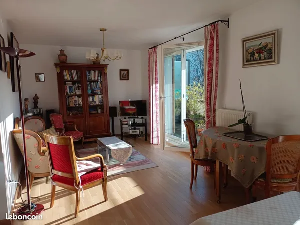 Vente appartement duplex. Canal de l'Ourcq