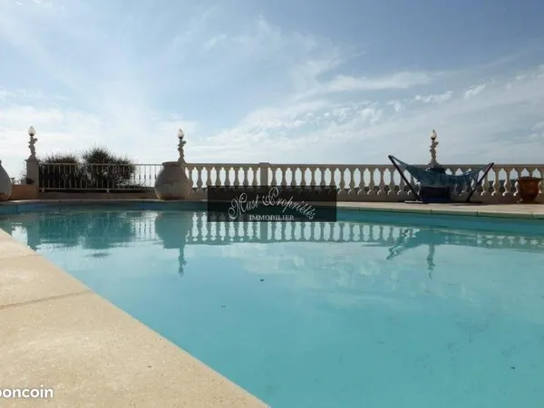 Villa 5 pièces 180 m²