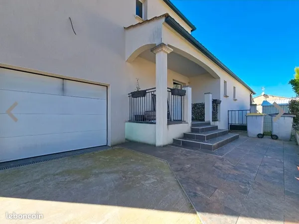 Maison contemporaine 159m², 5 chambres, DPE A, piscine, garage, La Tour sur Orb
