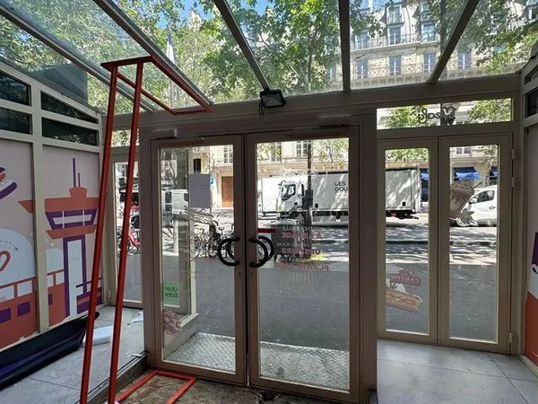 Boutique 223 m² PARIS