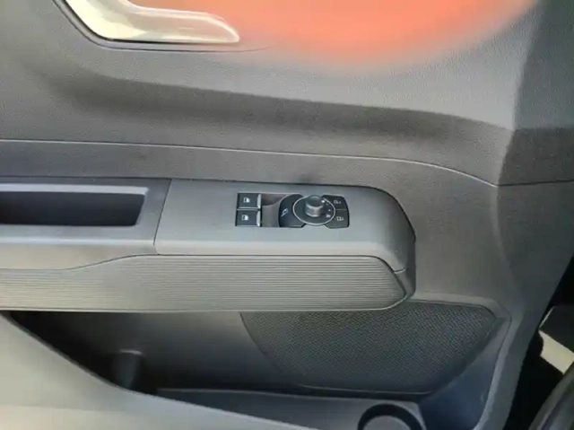 Ford Transit Courier fourgonnette 1.0 ecoboost 125ch cabine approfondie trend dct7 — photo 6