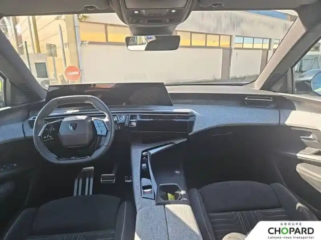 Peugeot 3008 hybrid 145 e-dcs6 — photo 12
