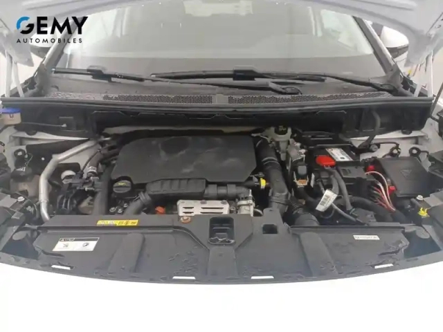 Peugeot 3008 1.2 puretech 130ch s&amp;s bvm6 — photo 18