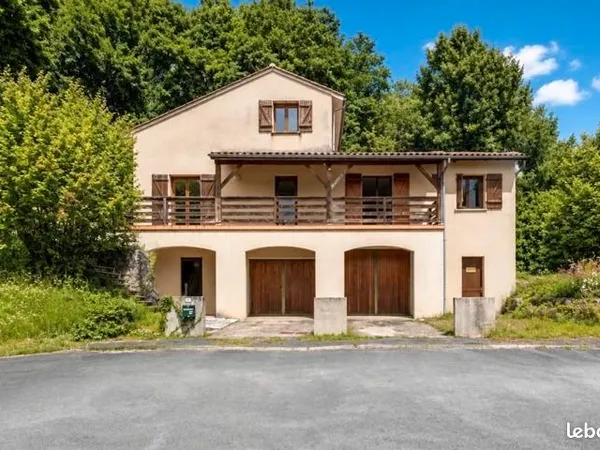 Maison 6 pièces 138 m²