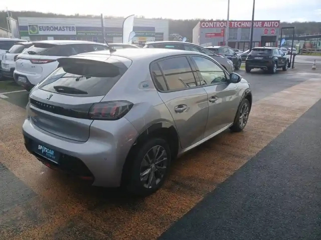 Peugeot 208 electrique 50 kwh 136ch — photo 5