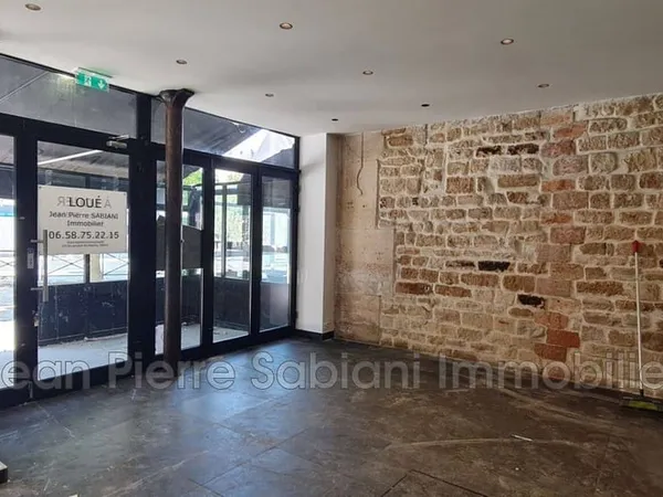 Local commercial 60 m²