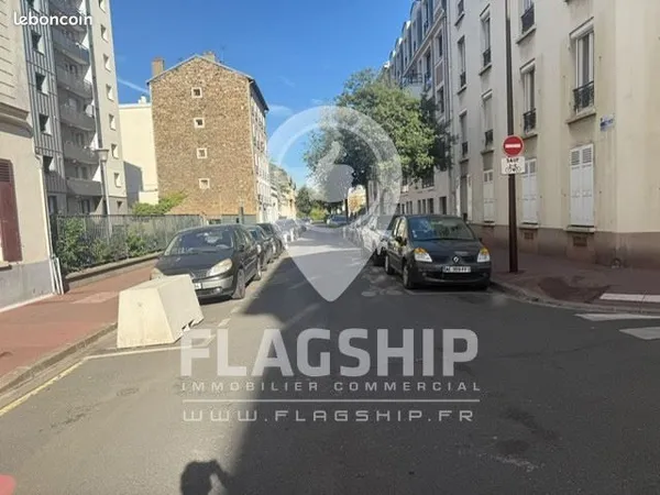 Boutique 70 m² CHARENTON LE PONT