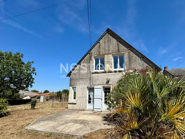 A vendre - Maison 3 chambres et un bureau, jardin et dépendances - Lys-Haut-Layon - D6086