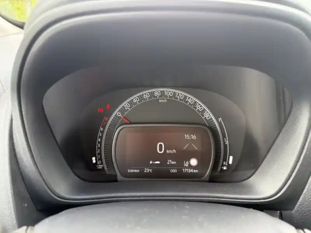 Toyota Aygo 1.0 vvt-i 72 dynamic — photo 12