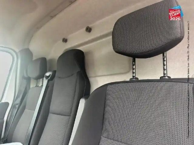 Renault Master fg f3500 l2h2 2.3 blue dci 135ch grand confort euro6 — photo 11
