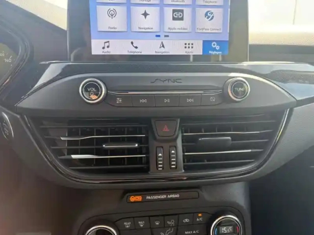 Ford Focus 2.0 150 st-line bva8 — photo 19