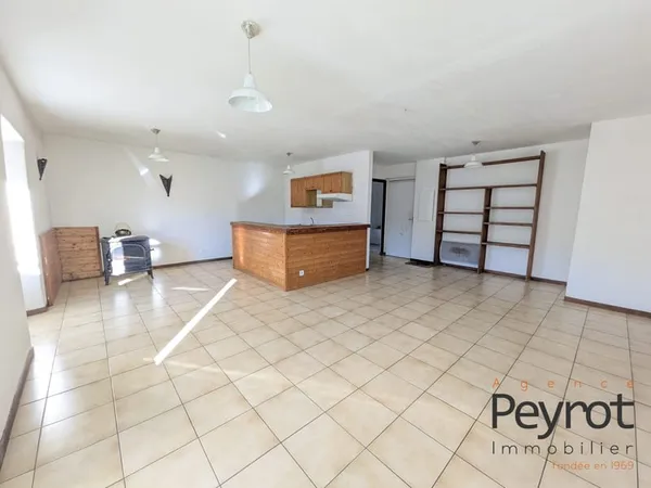 APPARTEMENT - PUYVALADOR