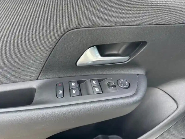 Opel Mokka 1.2 turbo 100ch elegance — photo 12