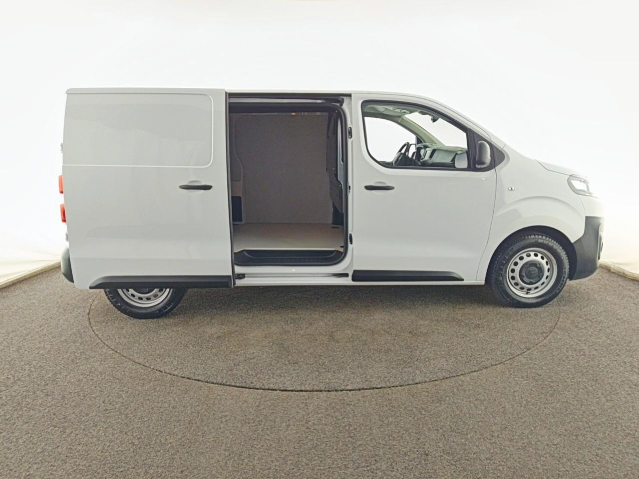 Citroën Jumpy fgn m bluehdi 120 s&s bvm6 driver — photo 39