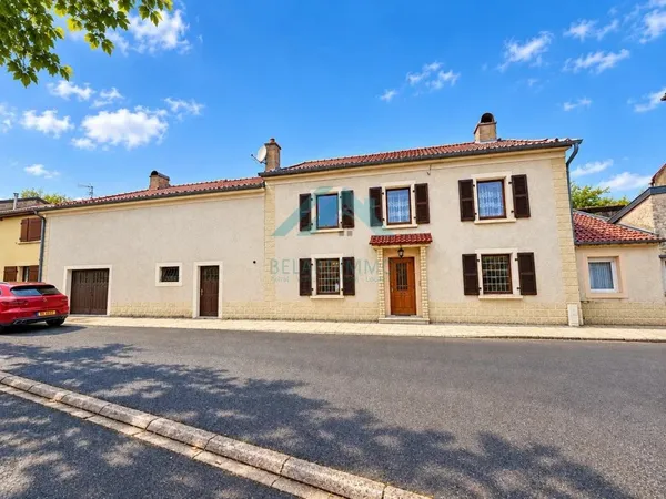 Maison 8 pièces 450 m²