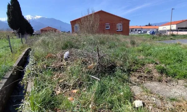 Terrain constructible 278 m²