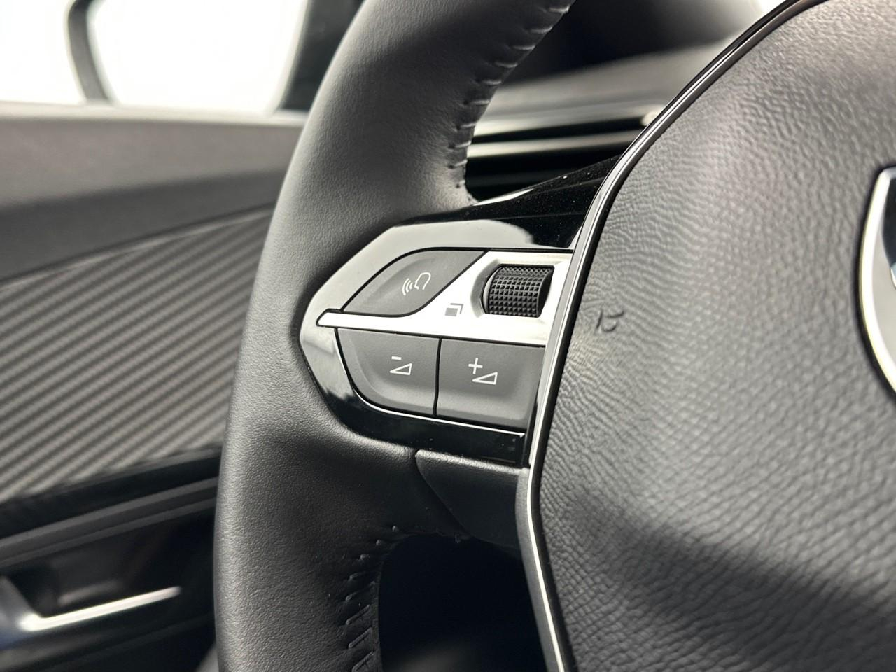 Peugeot 2008 100 s&s bvm6 style — photo 17