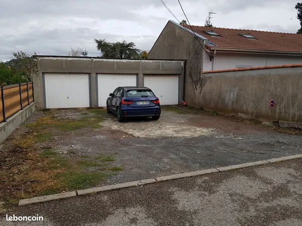 Vend 3 garages