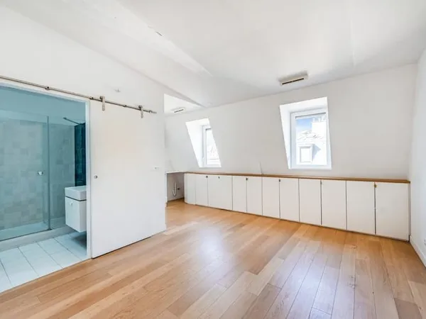 STUDIO EN PARFAIT ÉTAT