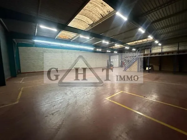ENTREPOT 1220M² A VENDRE LISSES