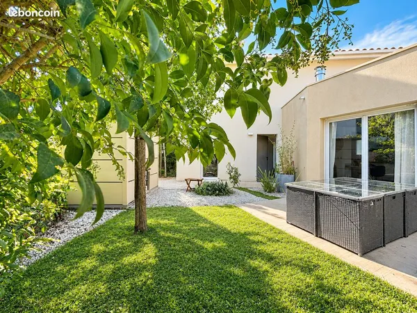 Castelnau-le-Lez, Domaine de Caylus : maison T4 récente avec jardin de 59 m², au calme et à 2 pas du