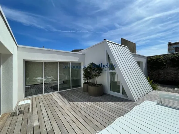 Splendide Villa neuve et contemporaine en coeur de ville