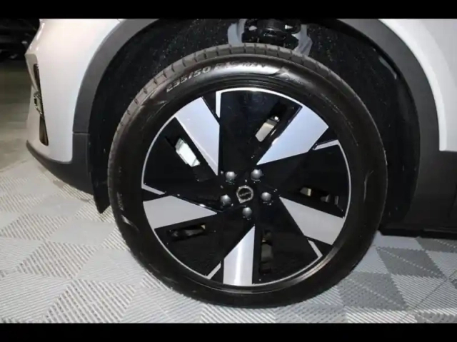 Volvo Ex40 twin performance 442ch plus awd — photo 6