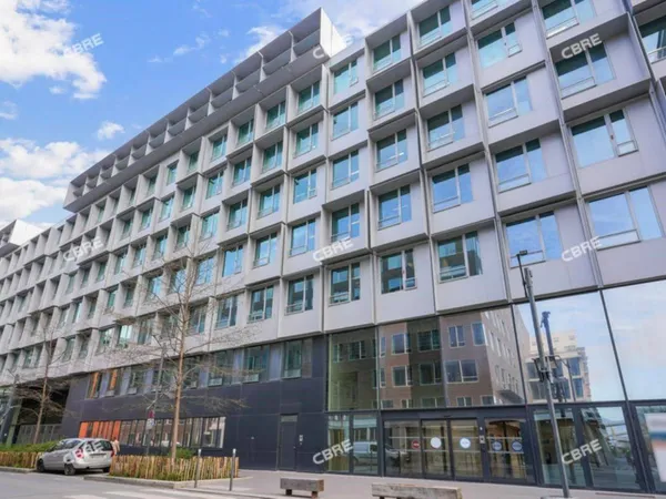 Bureau 11835 m²