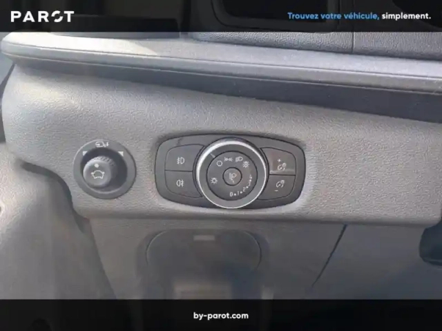 Ford Transit fourgon fg t310 l2h2 2.0 ecoblue 130ch trend — photo 18