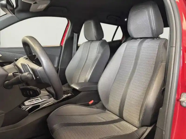 Peugeot 2008 bluehdi 130 s&amp;s eat8 — photo 11