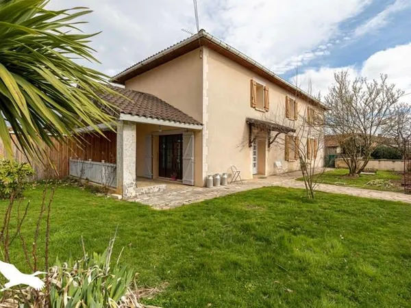 Maison 5 pièces 142 m²