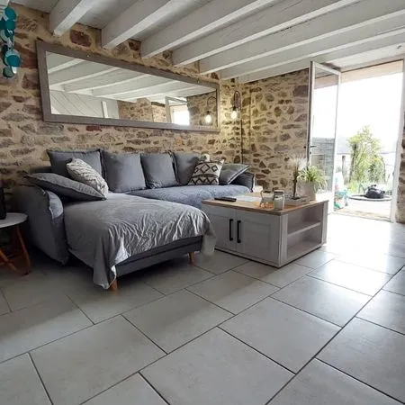 Apparemment meublé T2