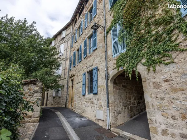 Propriété 7 pièces 228 m²