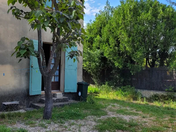 Loue 1 chambre meublée en colocation dans une maison avec jardin 150m² Salon-de-Provence