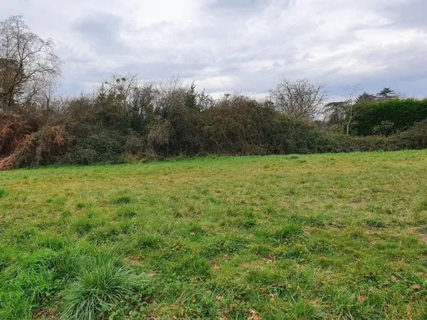PORTETS terrain de 1150 M²