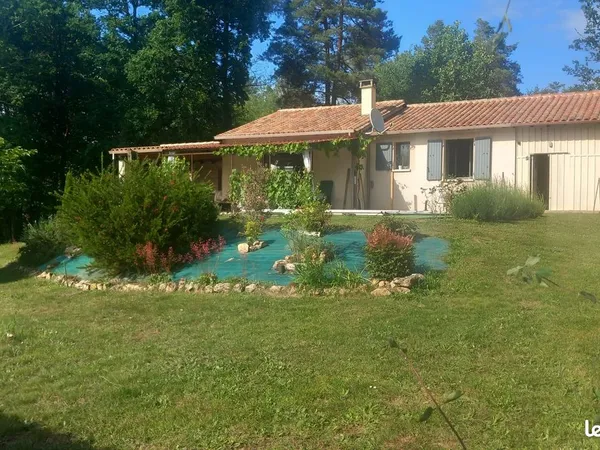 Jolie maison avec piscine