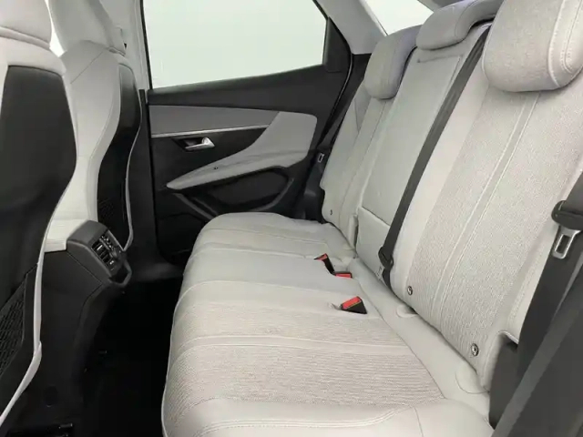 Peugeot 3008 1.2 puretech 130ch s&amp;s eat6 — photo 30